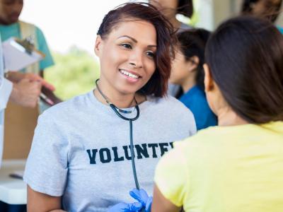 nurse volunteer